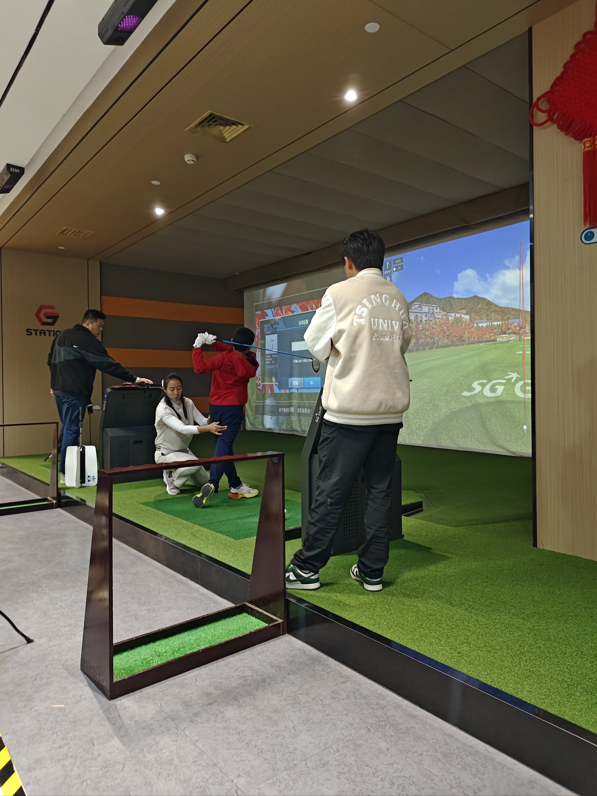 关于室内迷你高尔夫体验赛，趣味休闲新宠的信息