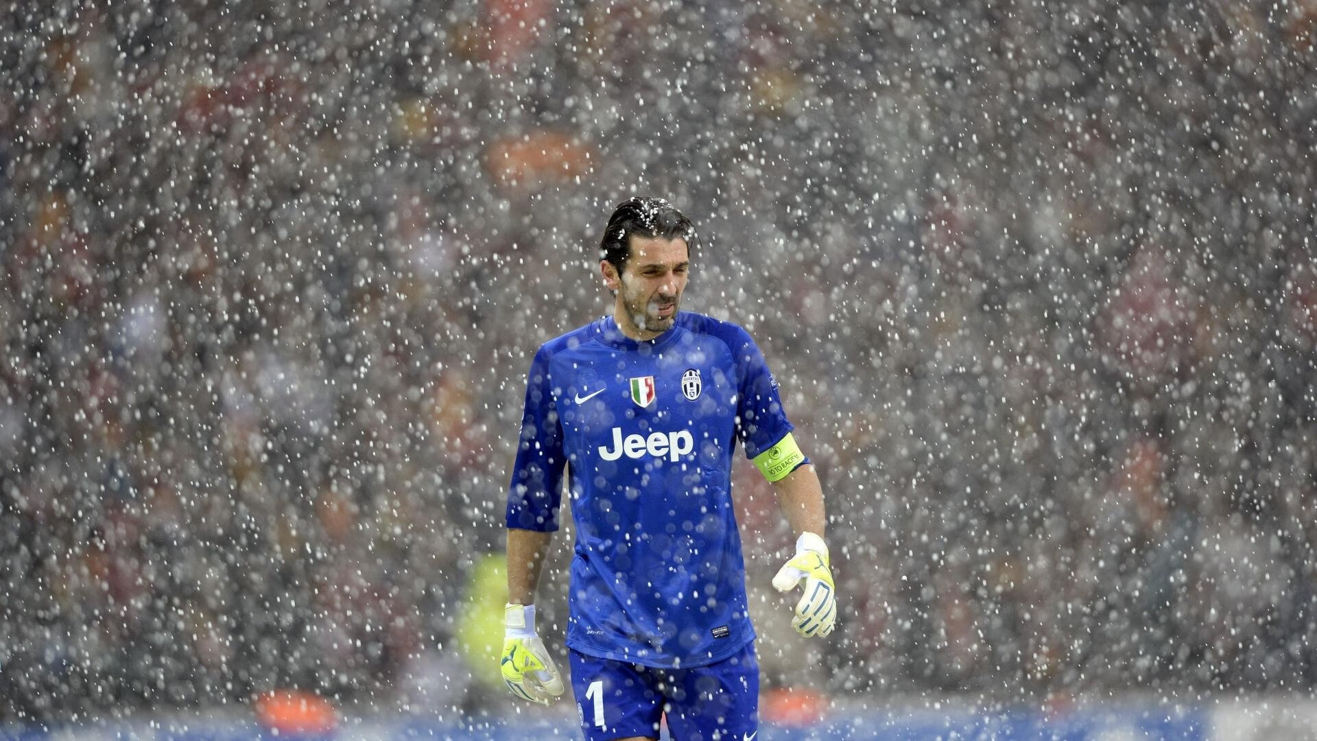 电竞解说的风格：专业分析与幽默风趣，关于电竞解说的介绍